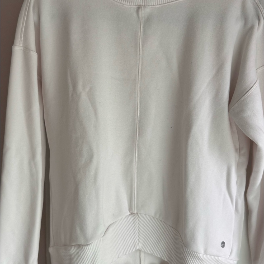 Apana, sweatshirt, used looks like new, size large , white color